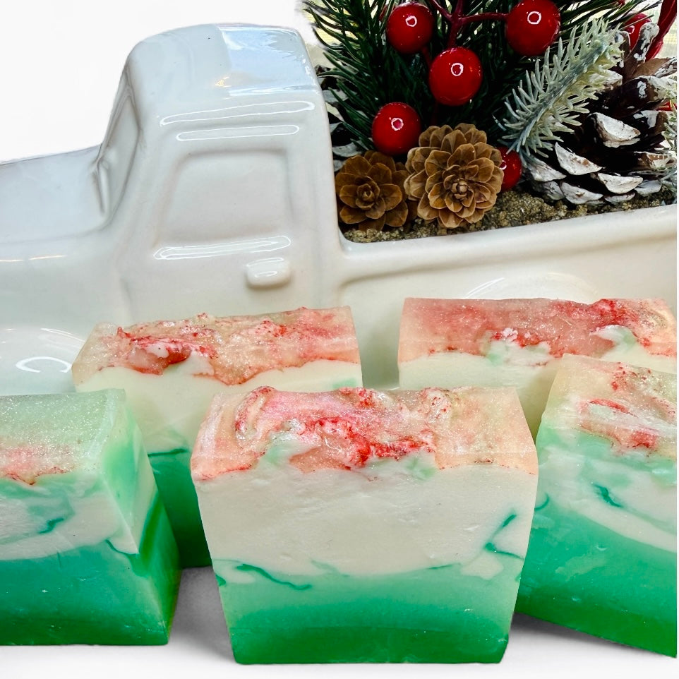 Winterberry Pine Soap with Moisturizing Goat’s Milk & Glycerin
