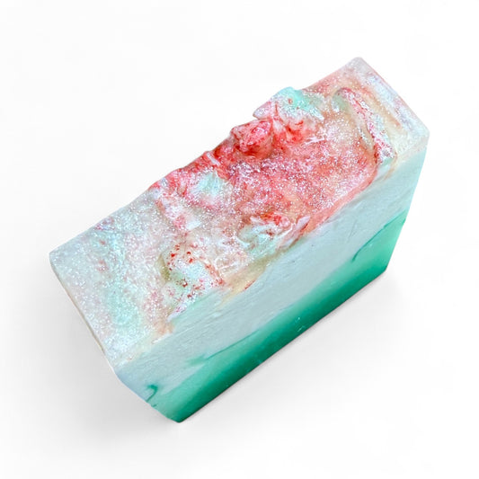 Winterberry Pine Soap with Moisturizing Goat’s Milk & Glycerin