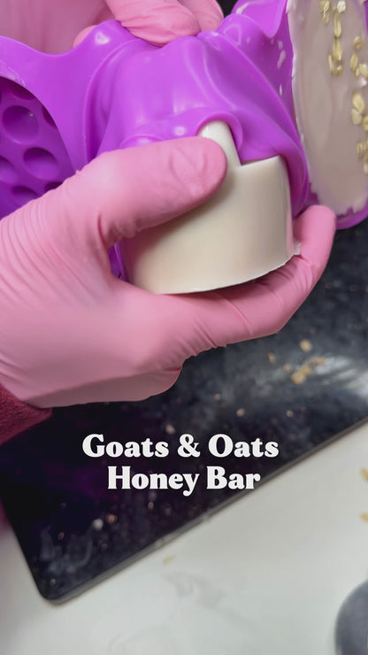 Goats & Oats Honey Soap Bar Extra Large w Goats Milk Real Honey and Oats - 6.0 oz